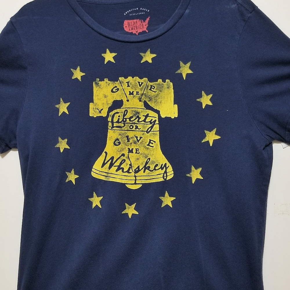 AE Rare Limited Release Graphic T. Size M.